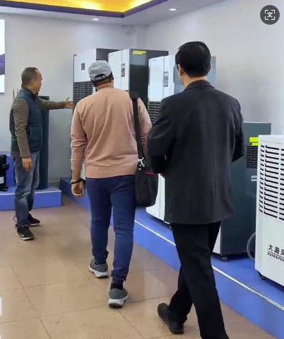 آخرین اخبار شرکت در مورد بازدید مشتری از شرکت ما بعد از سال نو چینی